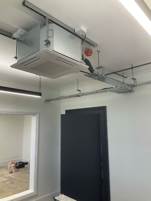 Air conditioning unit on ceiling