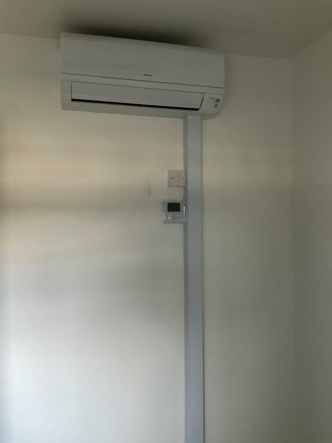 Air conditioning system on wall