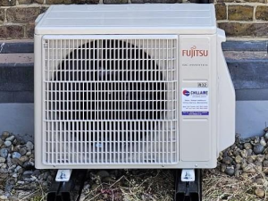 Fujitsu air con unit