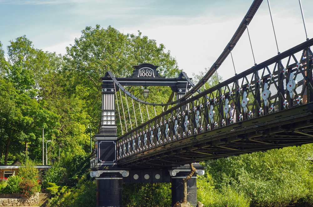 picture of bridge in burton-on-trent